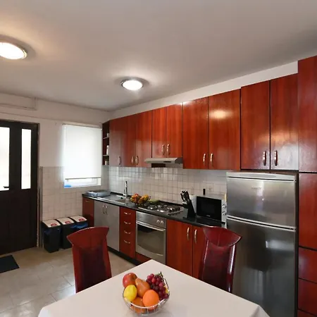 Antonio Apartment